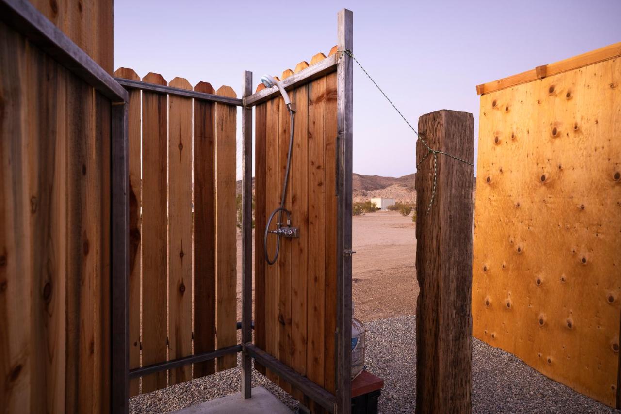 Family Style Star Gazing Yurt Campo de lujo Twentynine Palms